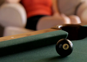 Fervid sex games of Holly Michaels and young paramour