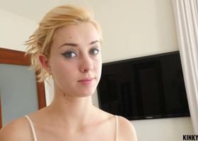 Looking him in the eyes while blowing his dong